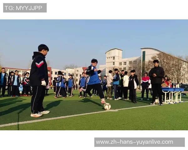 足球运球游戏带你体验真实赛场技巧与乐趣的完美结合